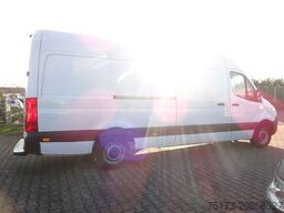 MERCEDES-BENZ Sprinter III Kasten RWD 317 CDI MBUX Navi SHZ
