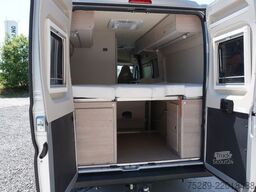 BÜRSTNER Campeo 640 Thule Kastenwagen