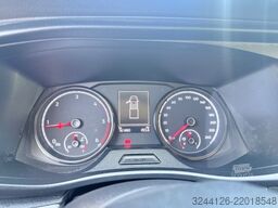 VW T6.1 Pritsche Doppelkabine lang FWD/6Sitze/Klima