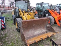 CATERPILLAR 906 M Radlader 30.000 EUR