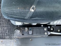 Man TGL 12.250 Palfinger haakarmsysteem