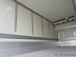 Mercedes-Benz Actros 2545 6×2 MP5 / KRONE refrigerator