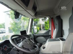 Renault D210 12T / Bitemperature Refrigerator