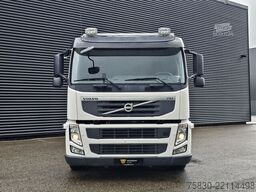 Volvo FM 500 6x2 / MACHINE TRANSPORT / HYDRAULIC RAMPS.
