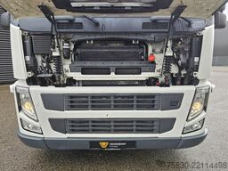 Volvo FM 500 6x2 / MACHINE TRANSPORT / HYDRAULIC RAMPS.