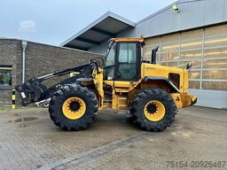 JCB 427 HT Agri