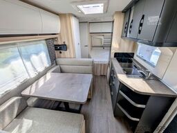 HOBBY De Luxe 540 KMFe IC-Line Autark, Mover, ETS u.v.