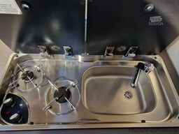 BÜRSTNER Lineo T 690 G (55) SAT+TV, 155 PS Autom.