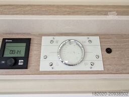 BÜRSTNER Lineo T 690 G (55) SAT+TV, 155 PS Autom.