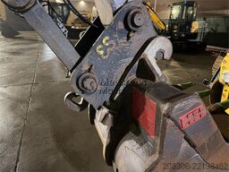 VOLVO EC300EL