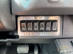 MERCEDES-BENZ 519 STORM 21 SITZE GROSSEN KOFFER