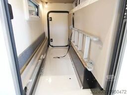 BÜRSTNER Campeo TD 676 G SAT-Antenne, 240 Ah Lithium