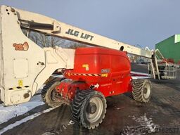 JLG 800AJ