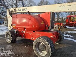 JLG 800AJ