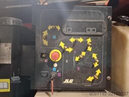 JLG 800AJ