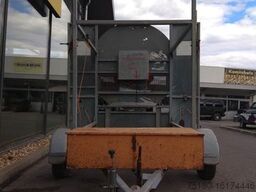 AVS Verkehrsleittafel Baustellenanhänger 750kg