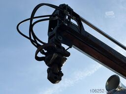 Volvo FH 420 8x4 TRIDEM PRITSCHE + KRAN HIAB ROLLER 1...