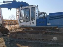 LIEBHERR R912LC
