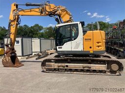 LIEBHERR R926 Compact