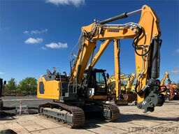 LIEBHERR R930