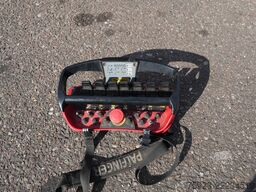 Iveco Trakker 410 8x4 Cable system with Crane