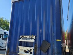 Krone SD Mega 4 units, Lifting axle A