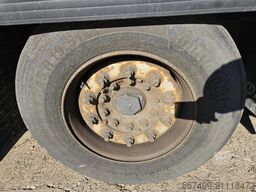 Krone SD Mega 4 units, Lifting axle A