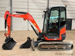 Kubota U 27-4