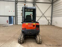 Kubota U 27-4