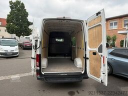 VW Crafter Kasten L3H3  FWD AHK 3,00kg möglich