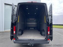 VW Crafter Kasten 35 L4H3 NAV RFK äden