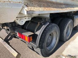 IVECO Trakker 450