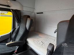 MERCEDES-BENZ Arocs 2645 LS 6x4 + Schmitz Kippmulde 2-Achsen