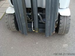 STILL RX 20 - 20 TRIPLEX - FREIHUB - SEITENSCHIEBER