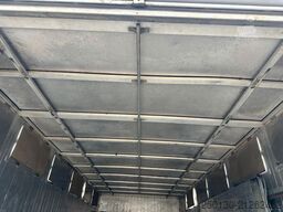 MERCEDES-BENZ Atego 1230L 4x2 1.Stock Viehtrasporter