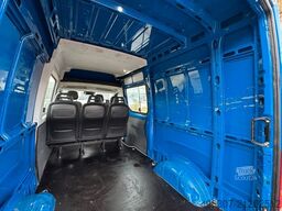 IVECO Daily Kasten 35S18 /6 Sitze/ 3.0L / 3,5T Anh.
