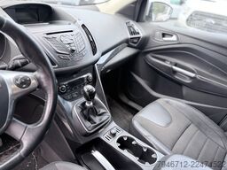 FORD Kuga Titanium  2,0 Ltr. - 120 kW TDCi 4x4 Allrad