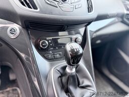 FORD Kuga Titanium  2,0 Ltr. - 120 kW TDCi 4x4 Allrad