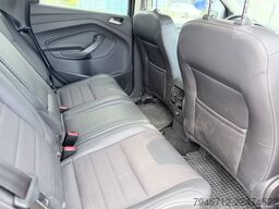 FORD Kuga Titanium  2,0 Ltr. - 120 kW TDCi 4x4 Allrad