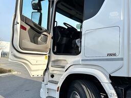 Scania R560 6x2-4 BL Baustoff-Pritsche FASSI 2.24