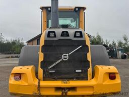 Volvo L90G Wheel Loader – Low Hours – Bucket and Pallet