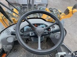 Volvo L90G Wheel Loader – Low Hours – Bucket and Pallet