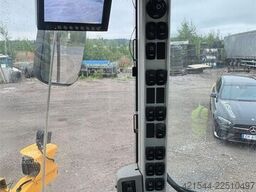 Volvo L90G Wheel Loader – Low Hours – Bucket and Pallet