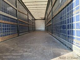 Schmitz Cargobull Curtainsider Mega
