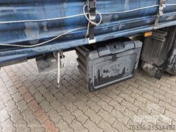 Schmitz Cargobull Curtainsider Mega