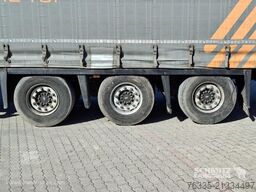 Schmitz Cargobull Curtainsider Mega