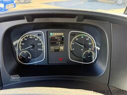 MERCEDES-BENZ ATEGO 821 L Kühlkoffer 4,30 m LBW 1 T*MITSUBISHI