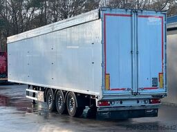 KNAPEN K100 Schubboden mit Liftachse 93m³