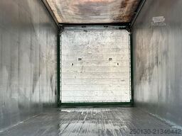 KNAPEN K100 Schubboden mit Liftachse 93m³