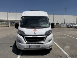 Peugeot Boxer 2024 | Manual | Totalmente equipada